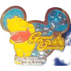 Disney Winnie Pooh Trading Pin Shanghai Bling Lapel Pin Brooch Badge Jewelry Pin